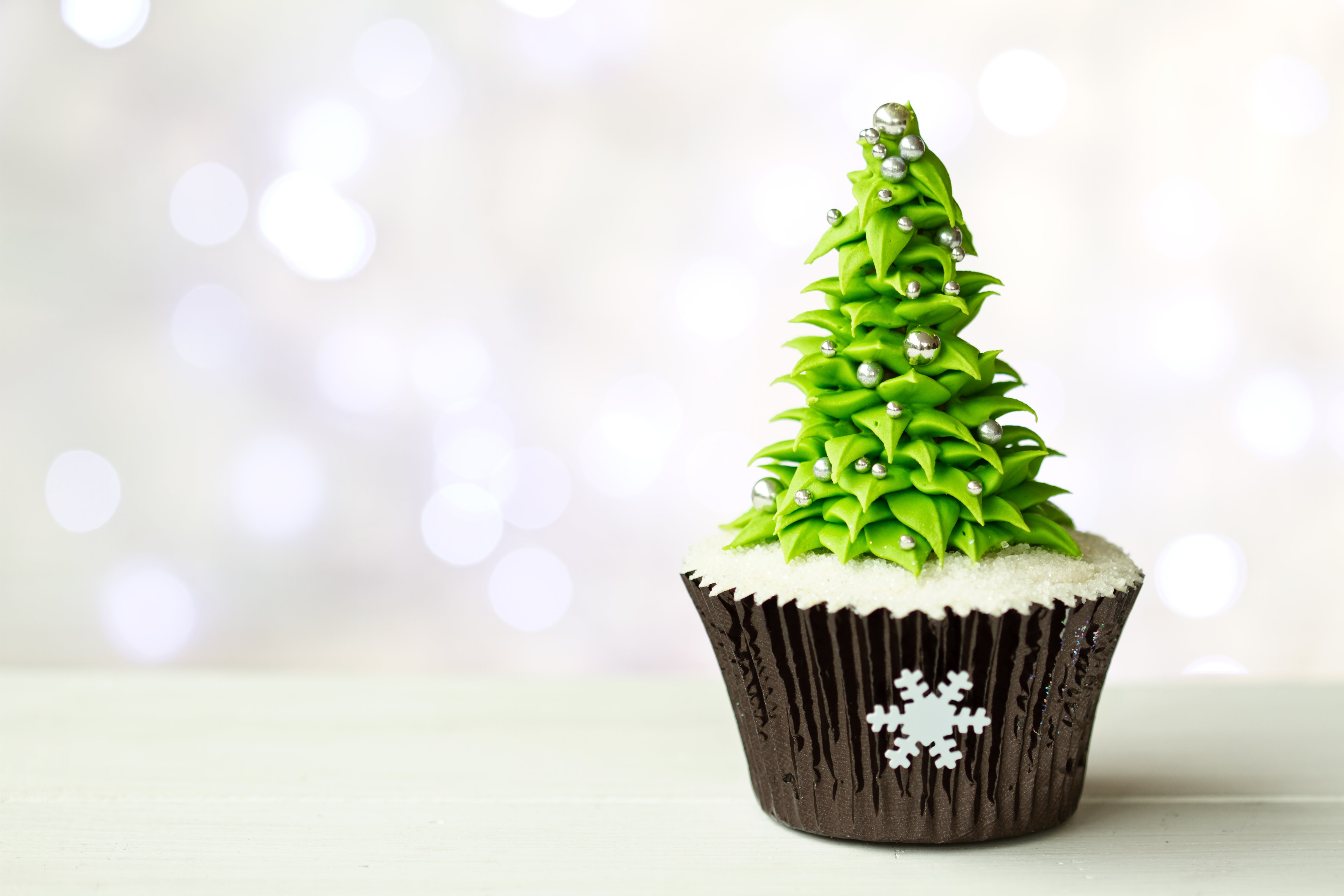 Christmas Tree Cupcakes - Anchor Caribbean